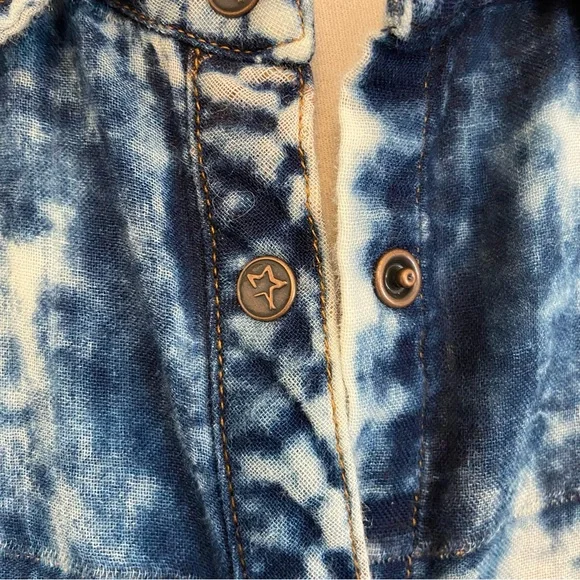 RYAN MICHAEL ⭐️NWT Button Down/Tunic in Acid Washed Blue - Picture 8 of 14